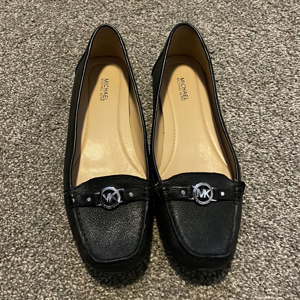 Black Michael by Michael Kors leather flats size 8.5